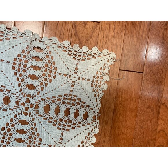 Handmade Crochet Lace Table Runner Approx. 33" x 11" Rectangular Delicate Ivory - Picture 6 of 8